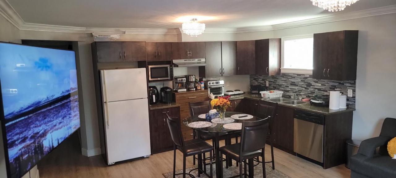 Oscar Inn & 2Bd Family Suite Or Private Room أبوتسفورد المظهر الخارجي الصورة