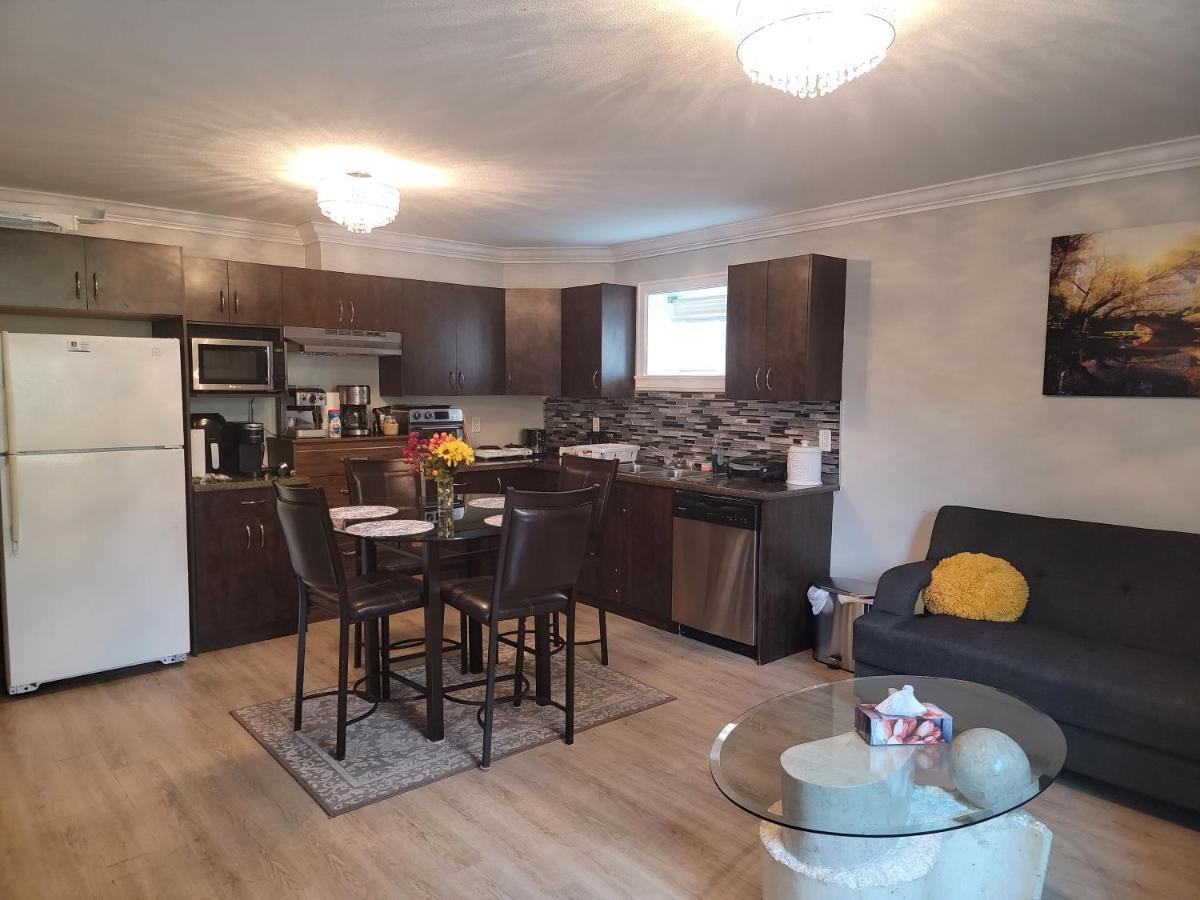 Oscar Inn & 2Bd Family Suite Or Private Room أبوتسفورد المظهر الخارجي الصورة