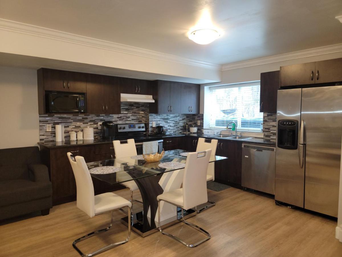 Oscar Inn & 2Bd Family Suite Or Private Room أبوتسفورد المظهر الخارجي الصورة
