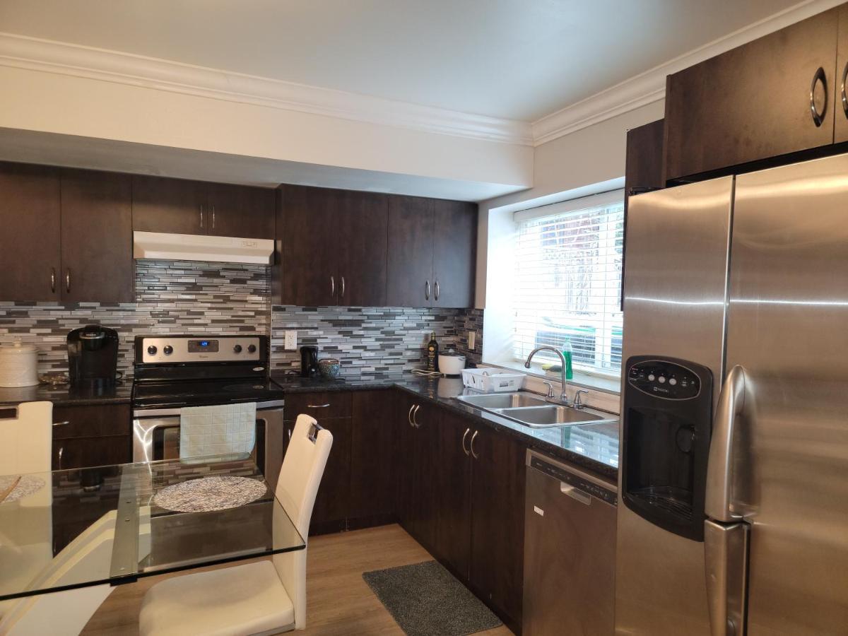 Oscar Inn & 2Bd Family Suite Or Private Room أبوتسفورد المظهر الخارجي الصورة