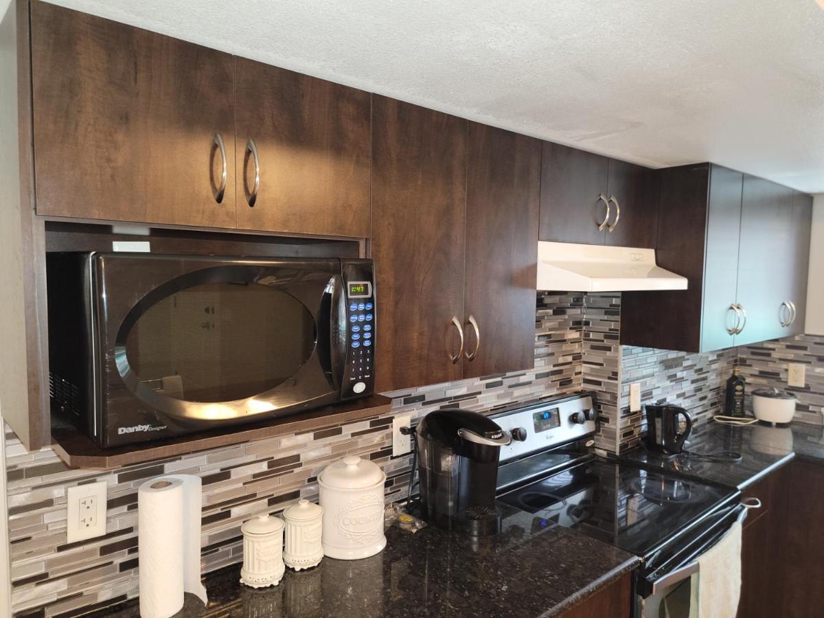 Oscar Inn & 2Bd Family Suite Or Private Room أبوتسفورد المظهر الخارجي الصورة